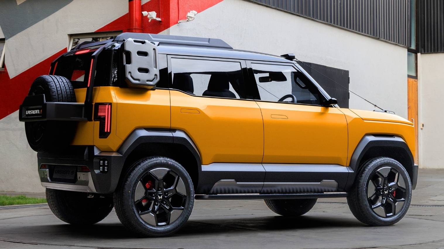 Mahindra-thar