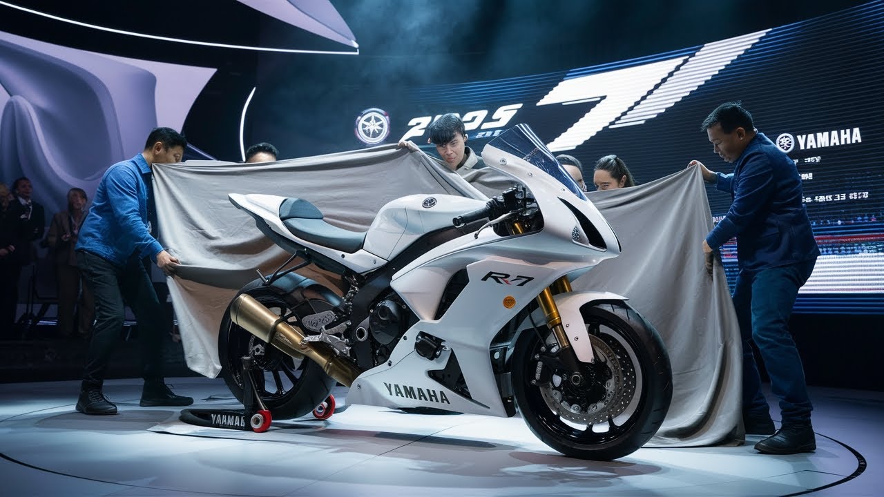 Yamaha R7